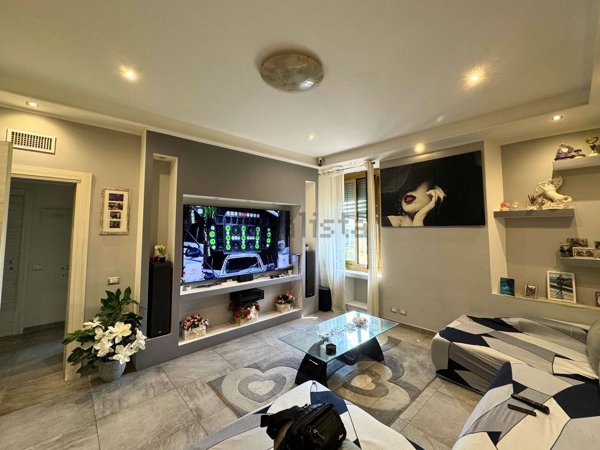 appartamento in vendita a Milano in zona Chiesa Rossa