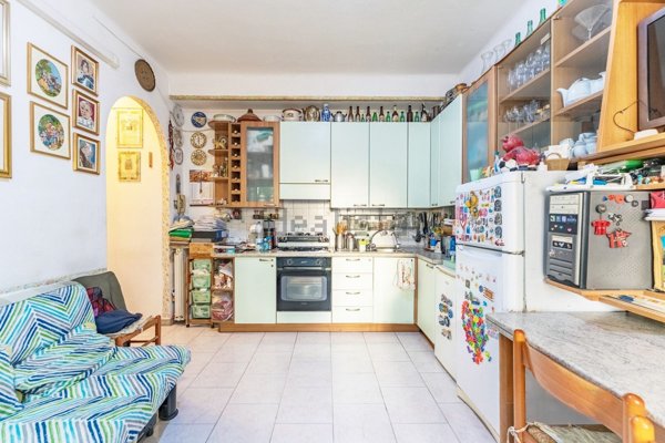 appartamento in vendita a Milano in zona Vigentino