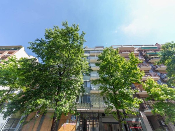 appartamento in vendita a Milano in zona Sempione