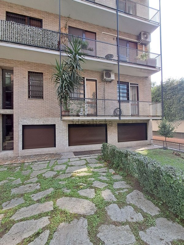 appartamento in vendita a Milano in zona XXII Marzo