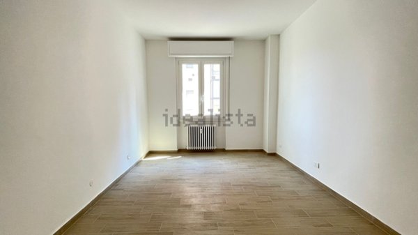 appartamento in vendita a Milano in zona Lambrate