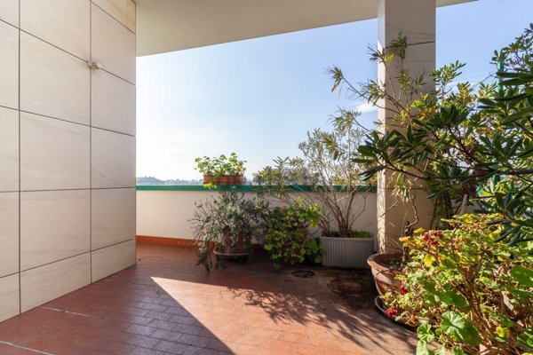 appartamento in vendita a Milano in zona Loreto