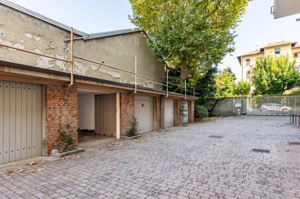 negozio in vendita a Milano in zona Maciachini