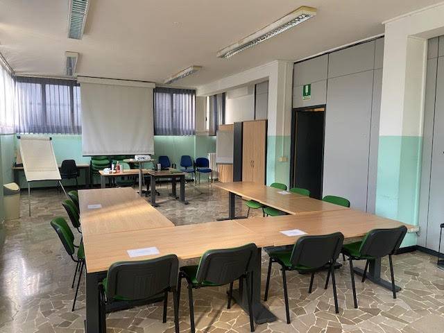 ufficio in vendita a Milano in zona Precotto