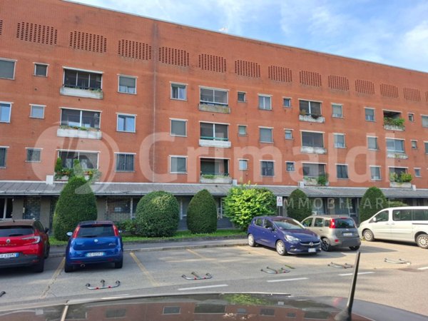 appartamento in vendita a Milano in zona Barona