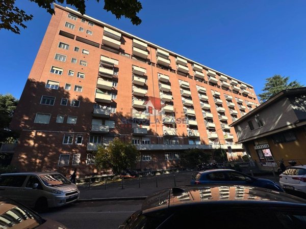 appartamento in vendita a Milano in zona QT8