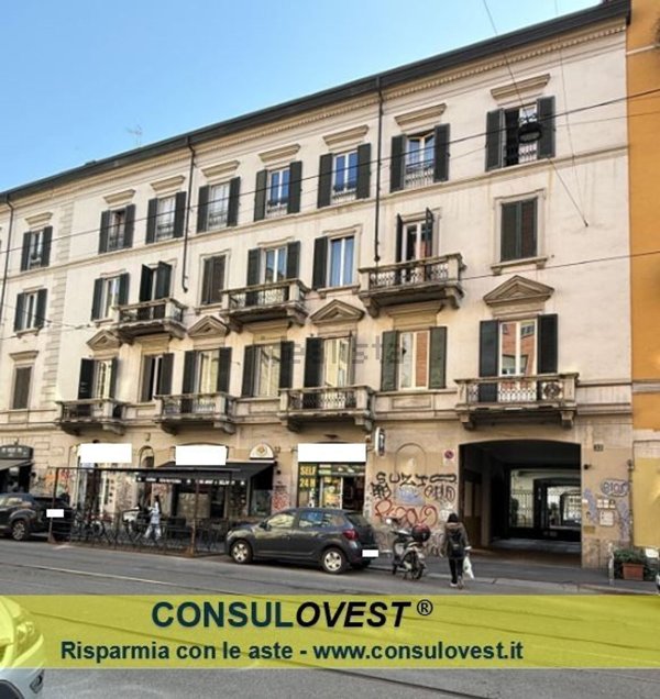 appartamento in vendita a Milano in zona Porta Genova