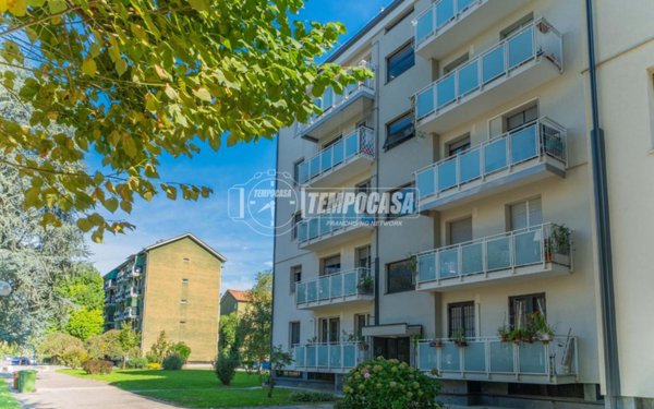 appartamento in vendita a Milano in zona Quarto Oggiaro