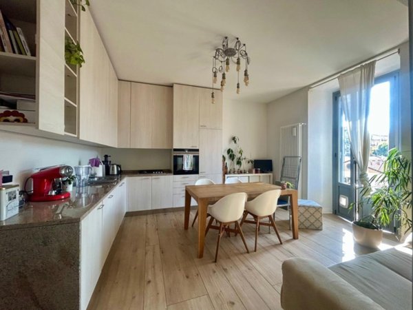 appartamento in vendita a Milano in zona Porta Genova