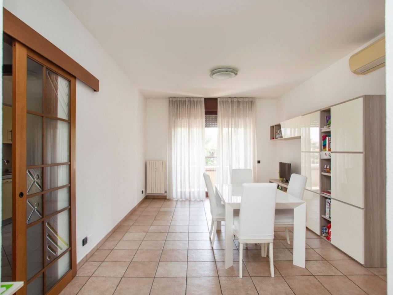 appartamento in vendita a Milano in zona Quarto Oggiaro