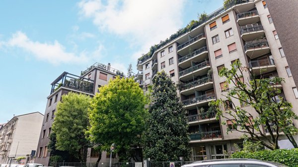 appartamento in vendita a Milano in zona Cinque Giornate