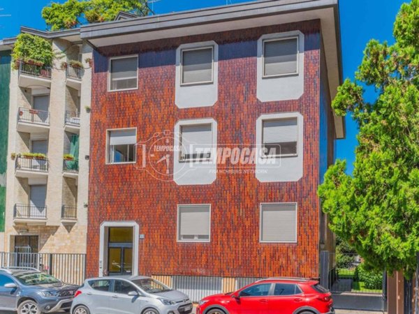 appartamento in vendita a Milano in zona Affori