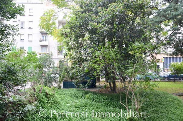 appartamento in vendita a Milano in zona Cinque Giornate