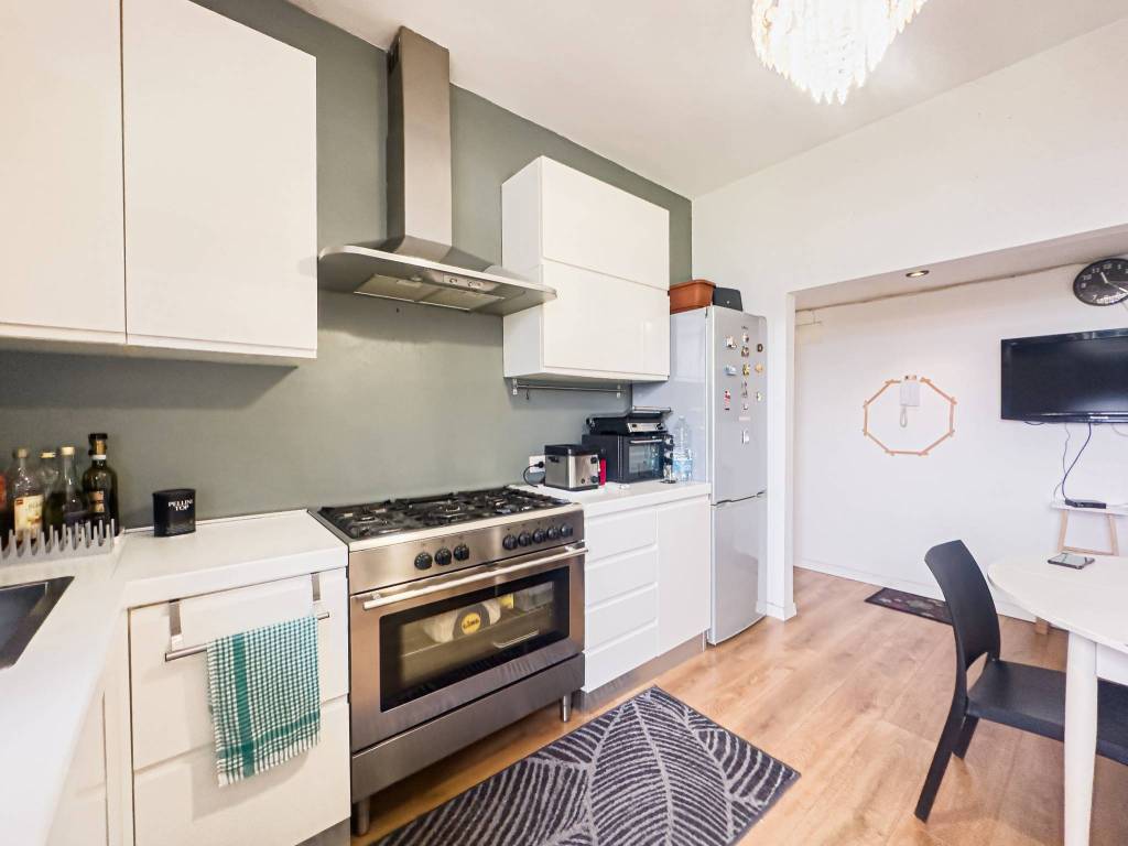 appartamento in vendita a Milano in zona Chiesa Rossa