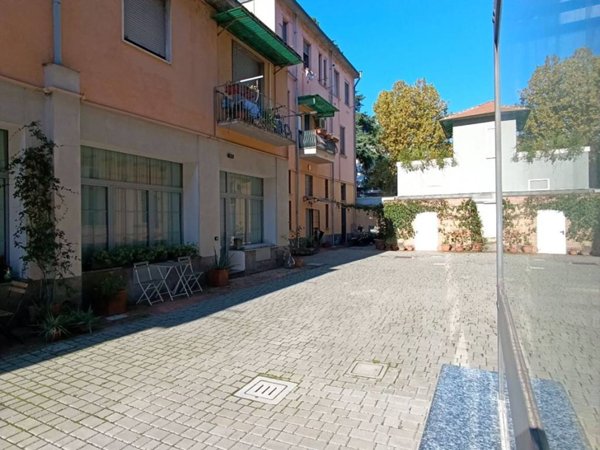 appartamento in vendita a Milano in zona Vigentino