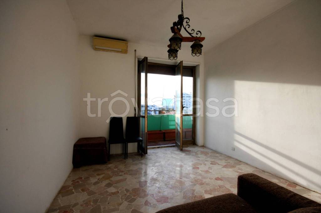 appartamento in vendita a Milano in zona Piazzale Lodi