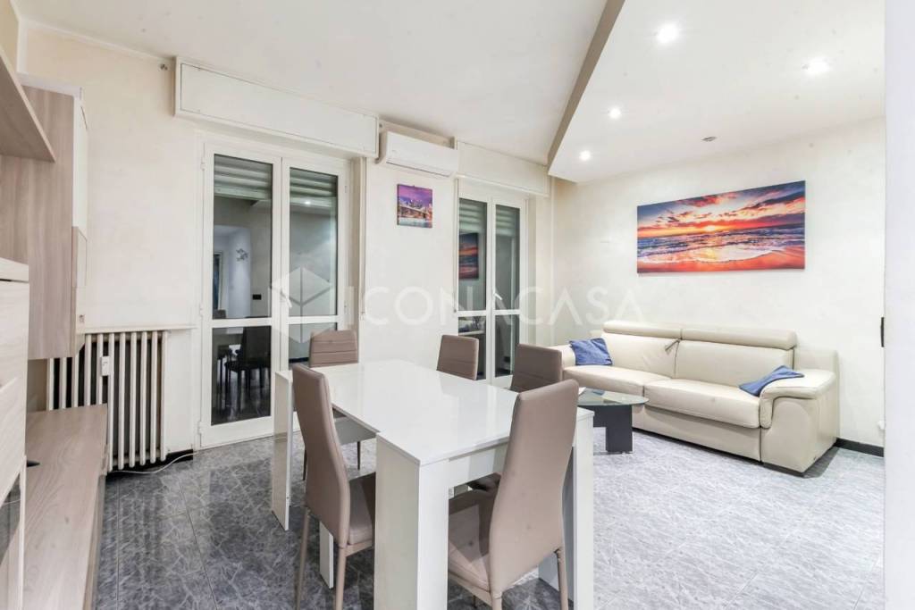 appartamento in vendita a Milano in zona Quarto Oggiaro