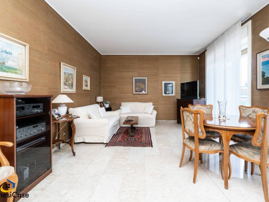 appartamento in vendita a Milano in zona Maggiolina