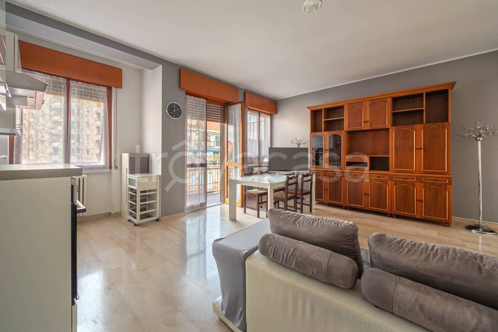 appartamento in vendita a Milano in zona Crescenzago