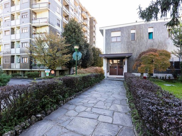 appartamento in vendita a Milano in zona Precotto