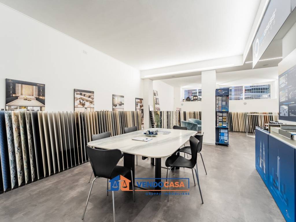 ufficio in vendita a Milano