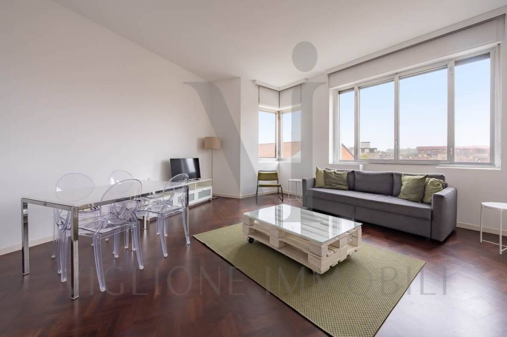 appartamento in vendita a Milano in zona Sant'Ambrogio