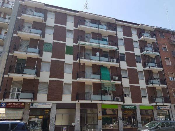 ufficio in vendita a Milano in zona Affori