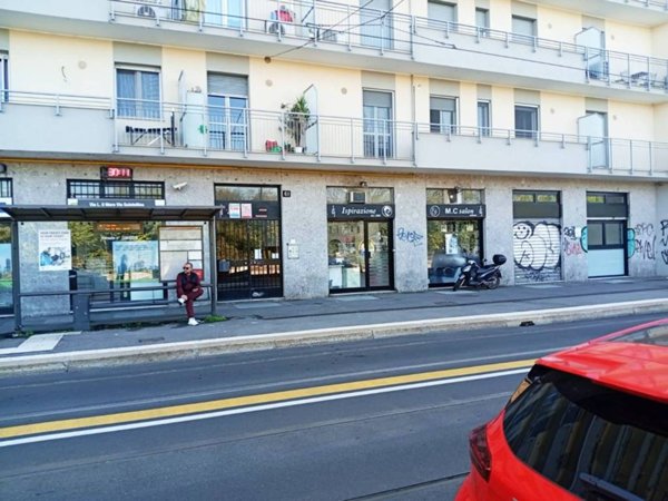 appartamento in vendita a Milano in zona Famagosta