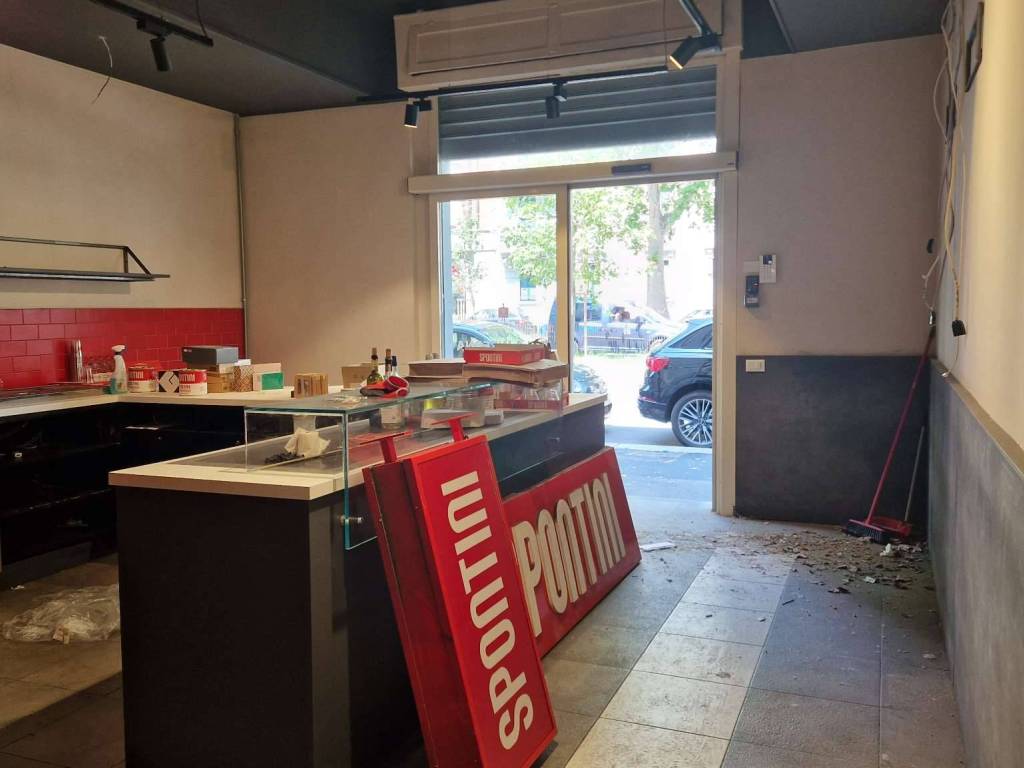 negozio in vendita a Milano