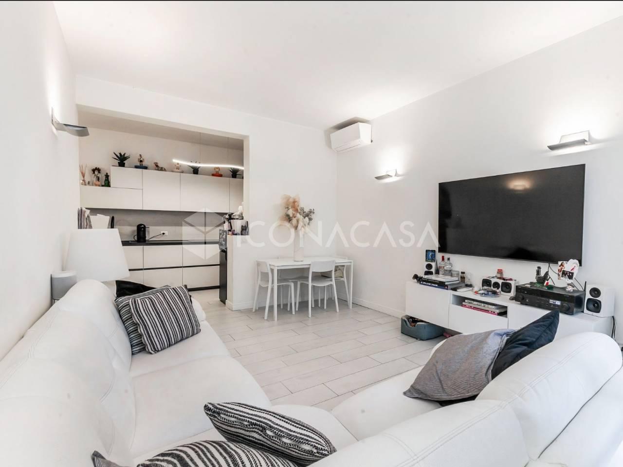 appartamento in vendita a Milano in zona Montalbino