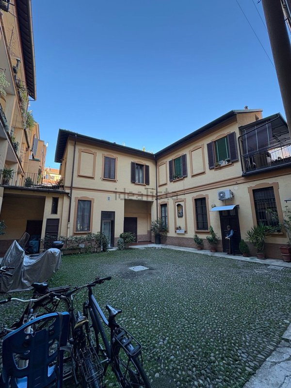 appartamento in vendita a Milano in zona Isola