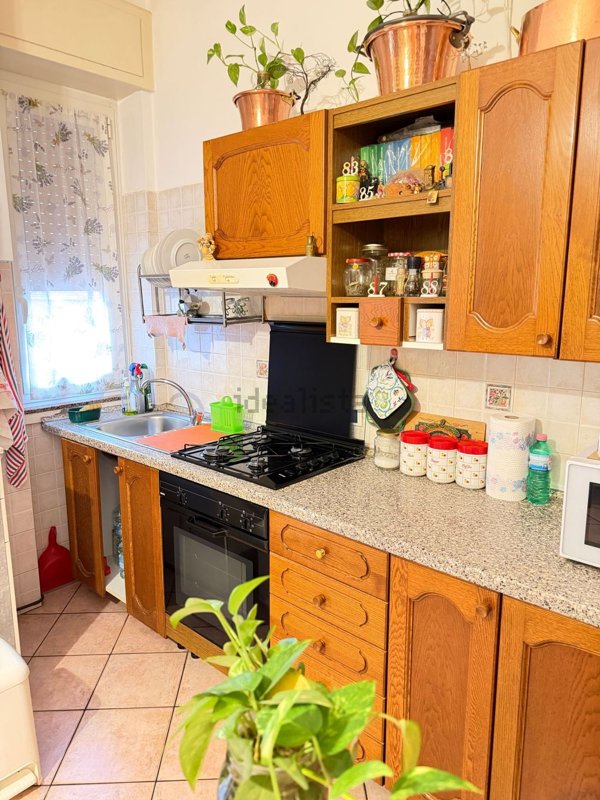 appartamento in vendita a Milano in zona Lorenteggio