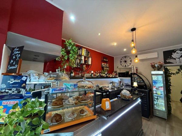 negozio in vendita a Milano in zona Niguarda