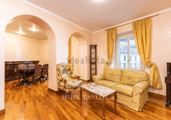 appartamento in vendita a Milano in zona Porta Genova