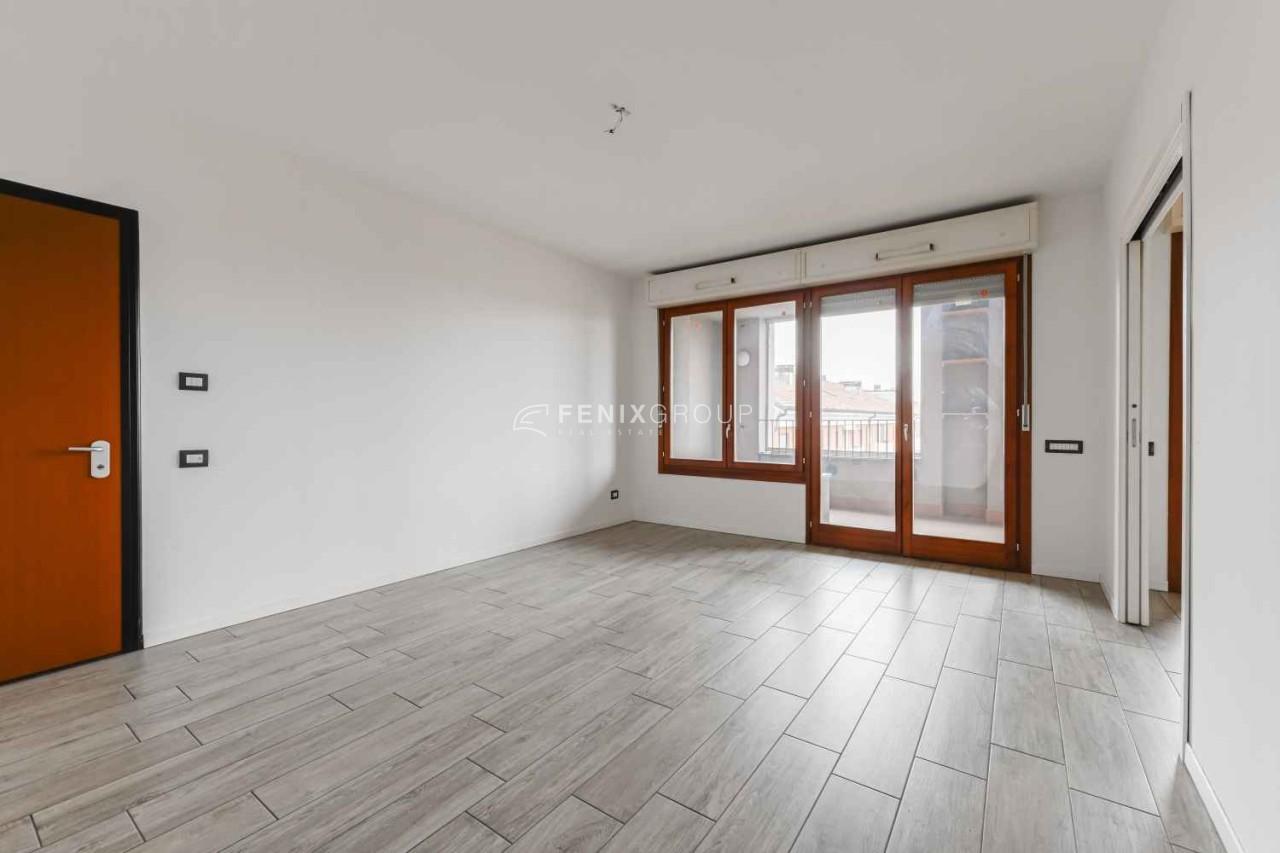 appartamento in vendita a Milano in zona Gratosoglio