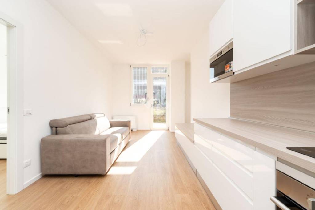 appartamento in vendita a Milano in zona Vigentino