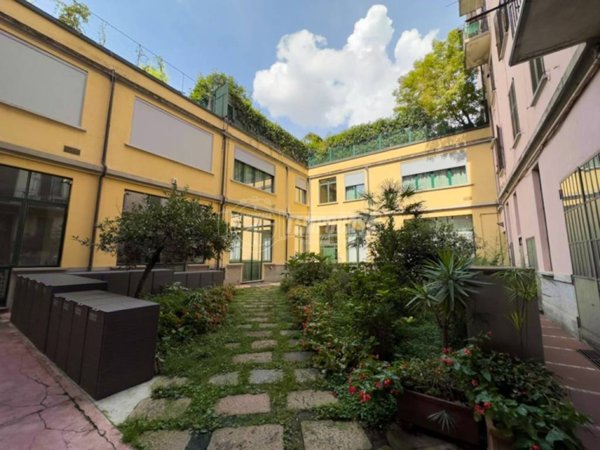 appartamento in vendita a Milano in zona Isola