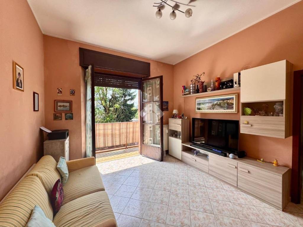 appartamento in vendita a Milano in zona Famagosta