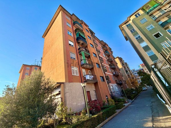 appartamento in vendita a Milano in zona Ronchetto sul Naviglio