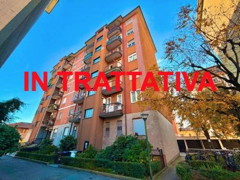 appartamento in vendita a Milano in zona Famagosta