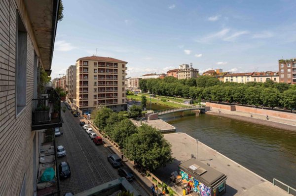 appartamento in vendita a Milano in zona Porta Genova