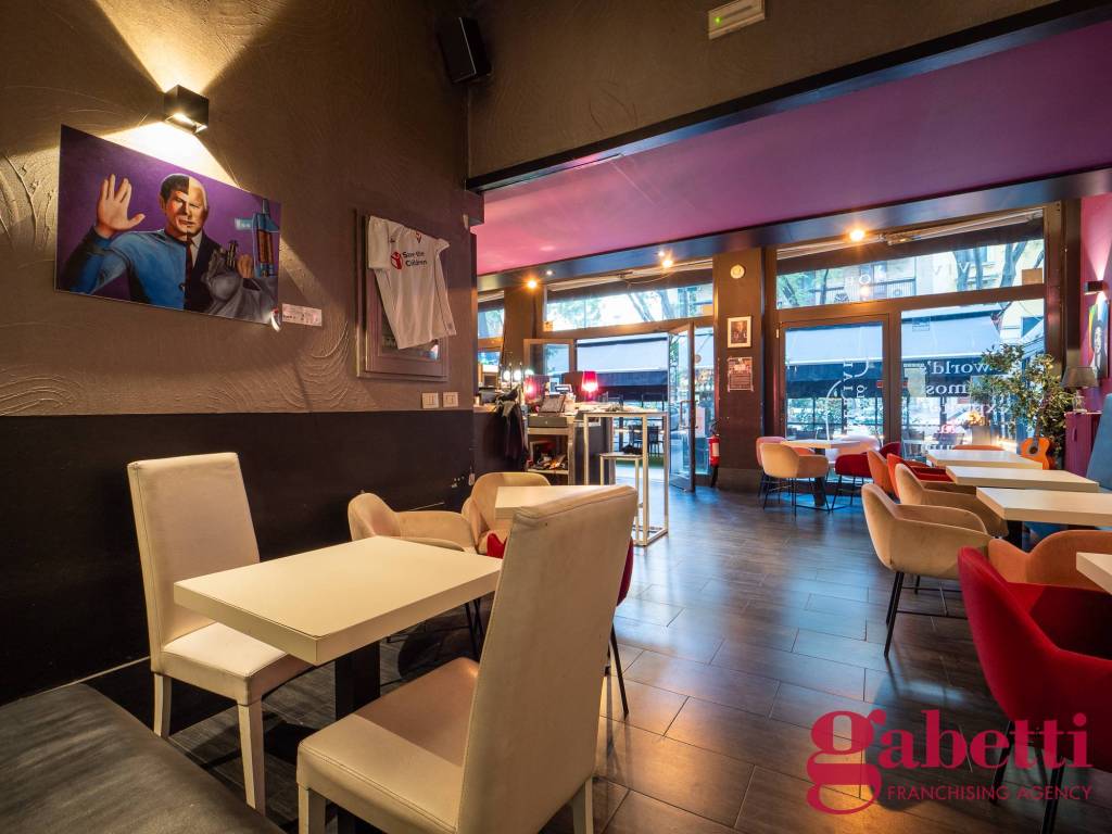 negozio in vendita a Milano in zona Città Studi