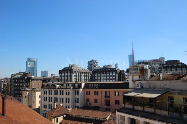 appartamento in vendita a Milano in zona Isola