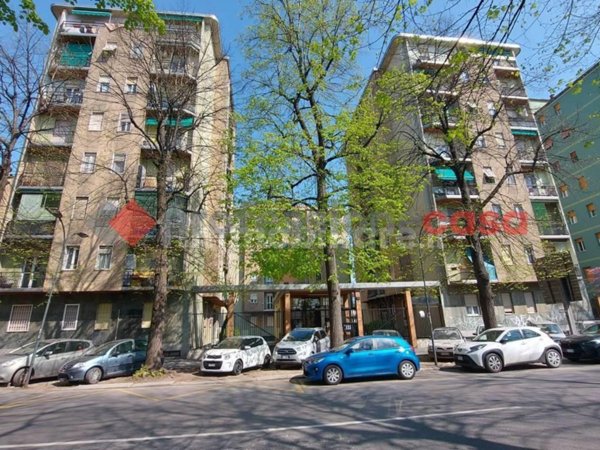 appartamento in vendita a Milano in zona Forze Armate