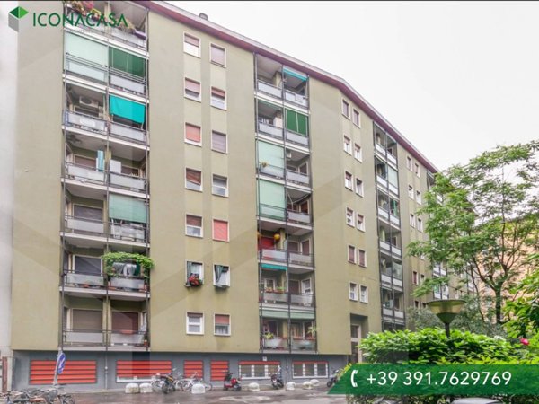 appartamento in vendita a Milano in zona Dergano