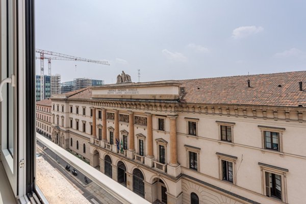 appartamento in vendita a Milano in zona Porta Nuova