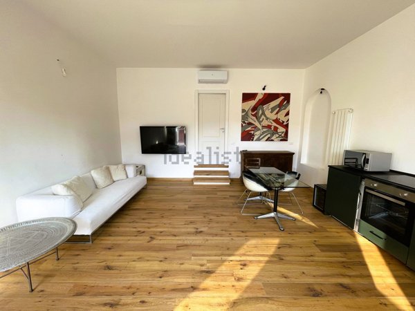 appartamento in vendita a Milano in zona Baggio