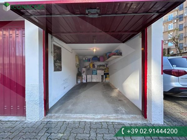 appartamento in vendita a Milano in zona Montalbino