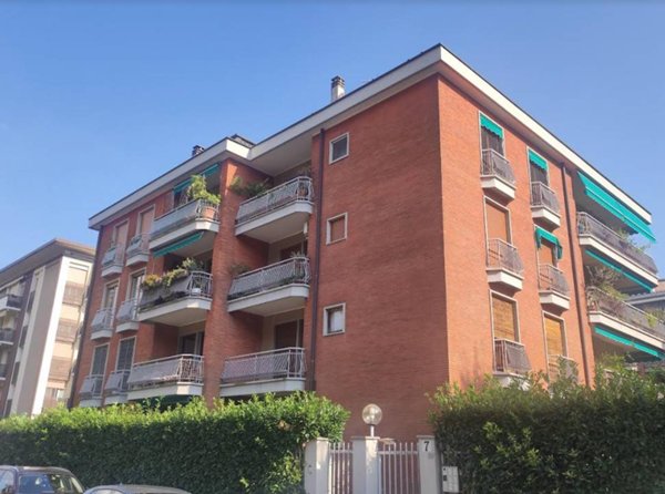 appartamento in vendita a Milano in zona Trenno