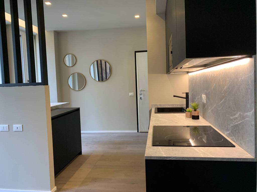 appartamento in vendita a Milano in zona Guastalla